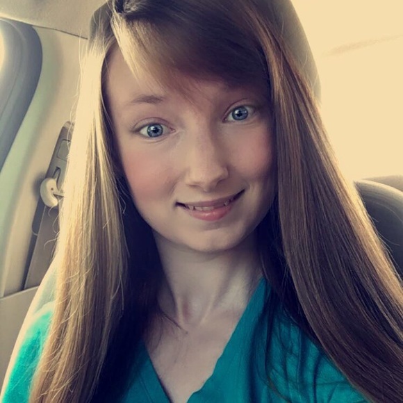 Meet your Posher, Mariah - Picture 1 of 1